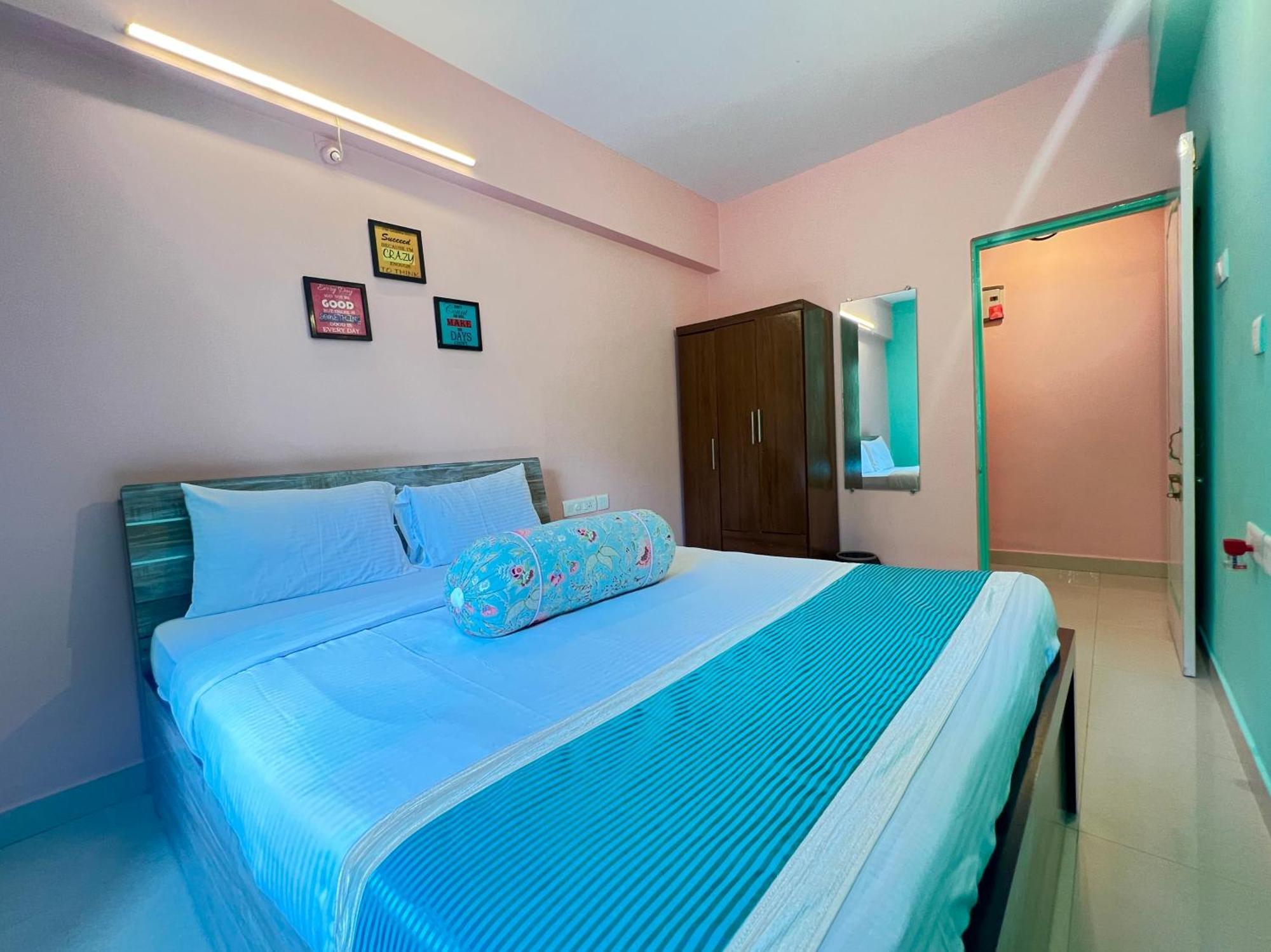 2Bhk Stunning Apartment With Pool Вагатор Экстерьер фото